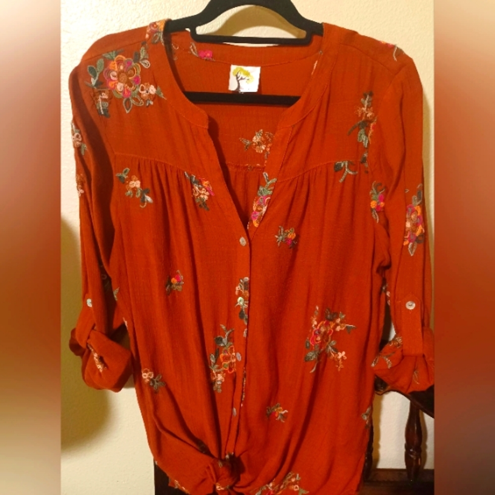 Embroidered floral tunic